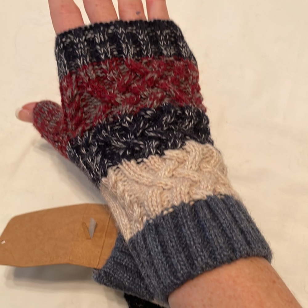 L.I.B knitted gloves - Picture 5 of 5
